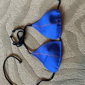 blue triangl swimsuit XL
